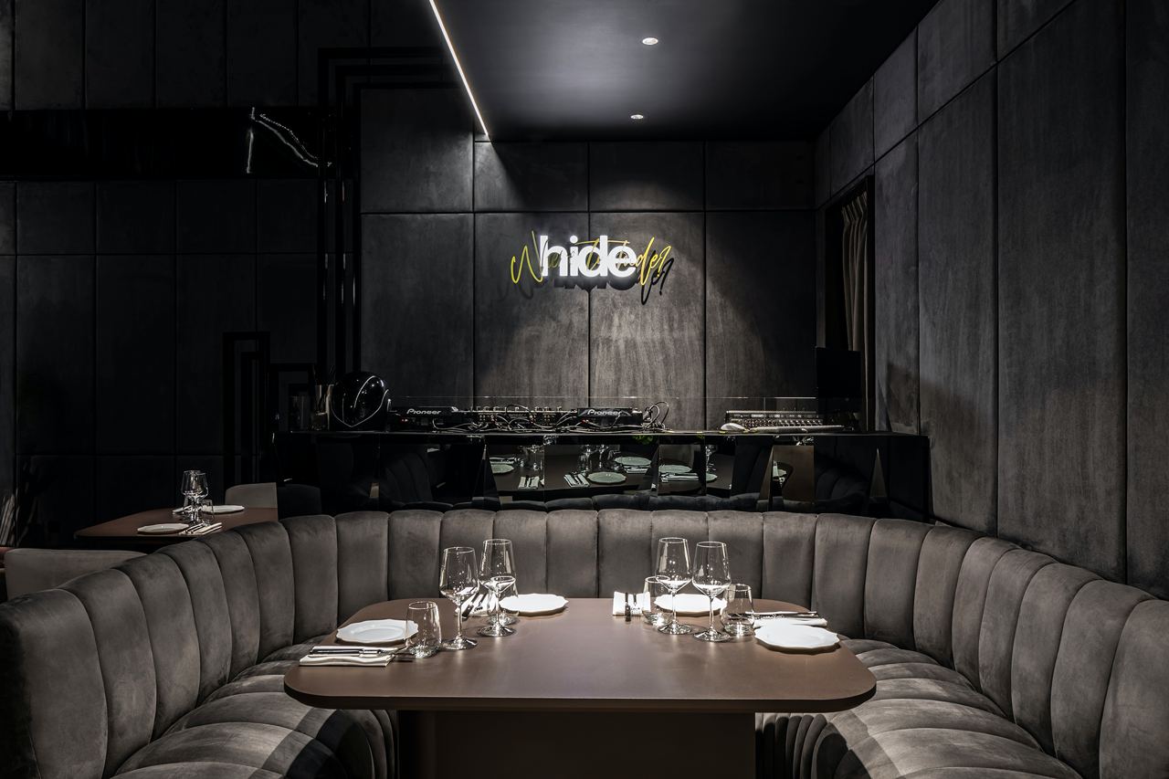Интерьер Hide Moscow